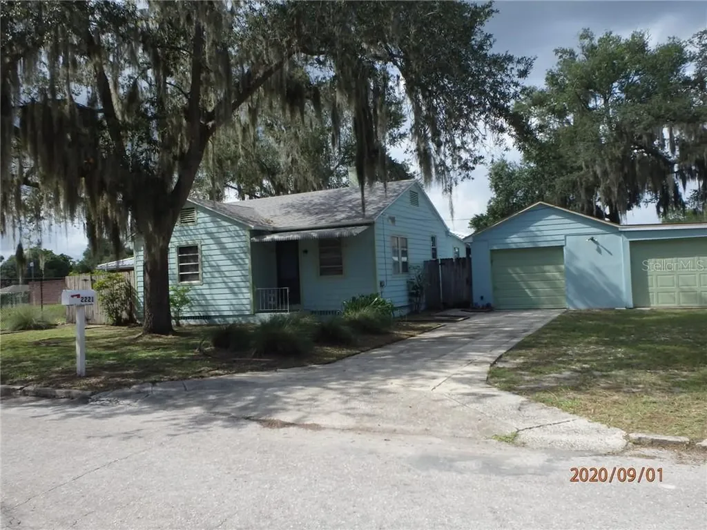 2221 Avenue F NW Winter Haven FL 33880