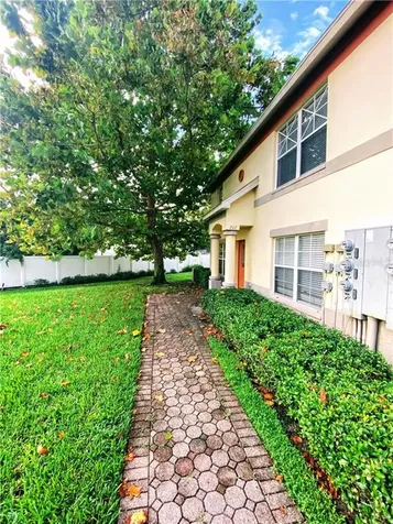 202 Coquina Bay Drive St Petersburg FL 33705
