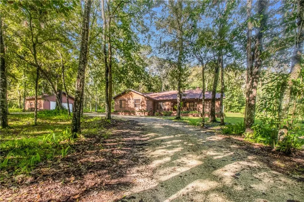 6091 Falls Hollow Drive Brooksville FL 34601
