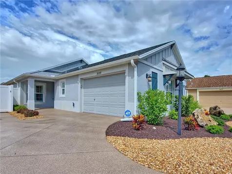 3899 E Torch Lake Drive The Villages FL 32163