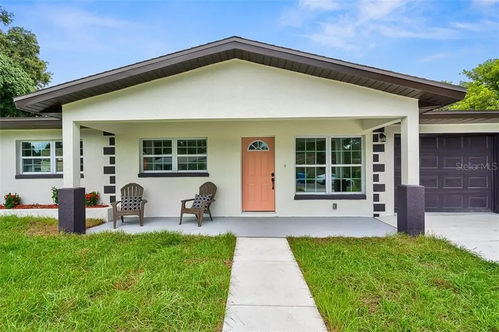 2931 35th Avenue S St Petersburg FL 33712