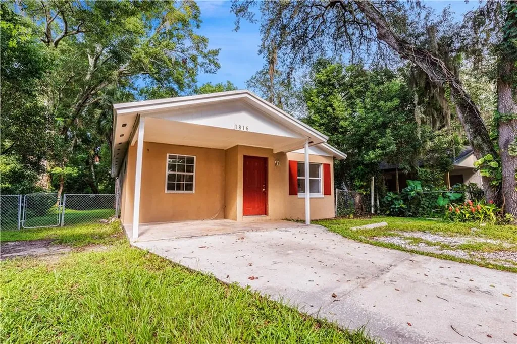 1816 S Holly Avenue Sanford FL 32771