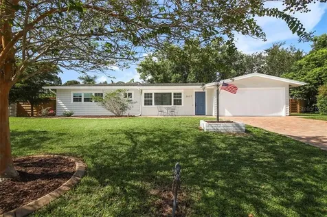 2627 Jefferson Circle Sarasota FL 34239