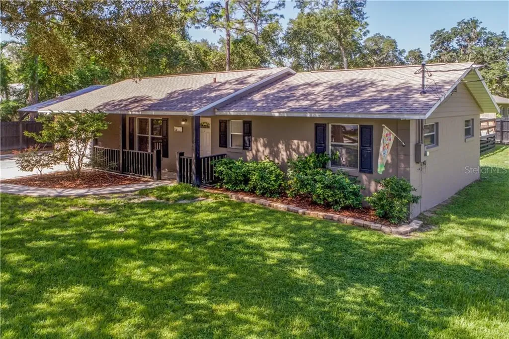 40747 W 2nd Avenue Umatilla FL 32784