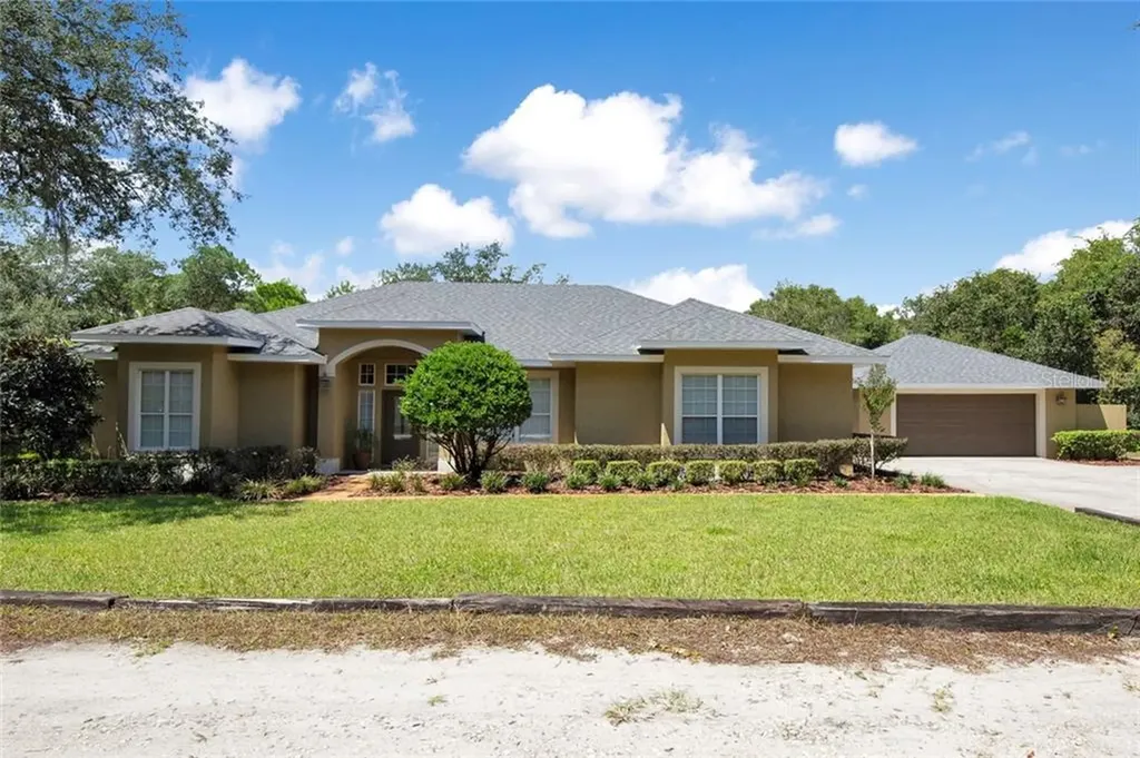 2925 Highland Lakes Drive Deltona FL 32738