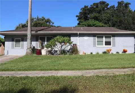 1308 Oak Valley Drive Seffner FL 33584