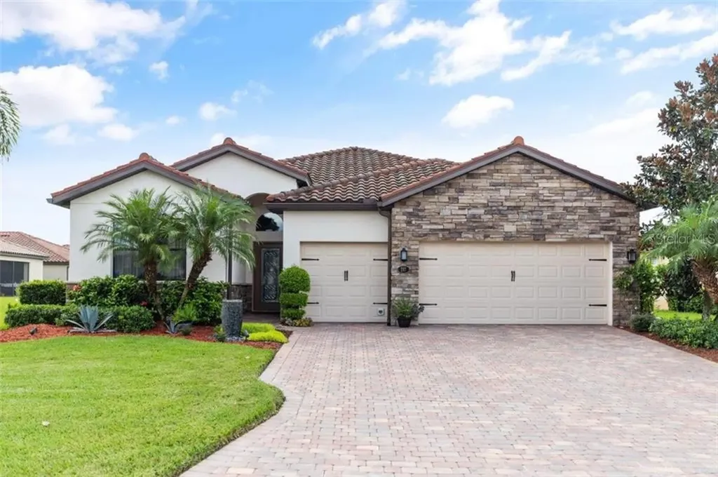 217 Whispering Palms Lane Bradenton FL 34212