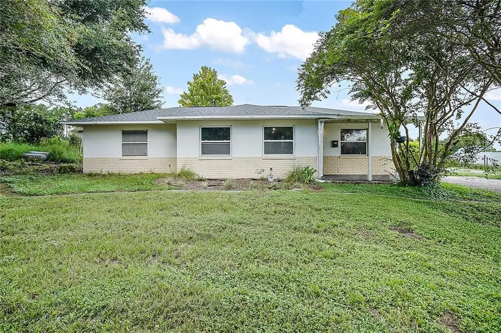 38401 Grays Airport Road Lady Lake FL 32159