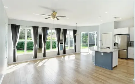 5071 Hanging Moss Lane Sarasota FL 34238