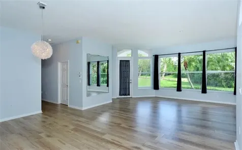 5071 Hanging Moss Lane Sarasota FL 34238