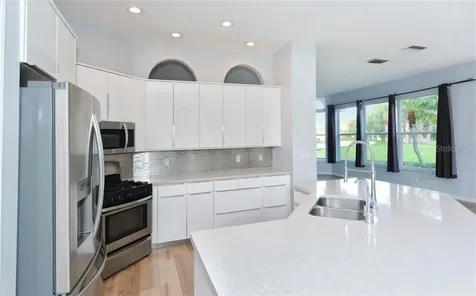 5071 Hanging Moss Lane Sarasota FL 34238