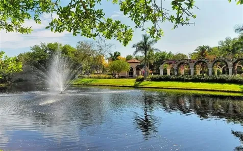 5071 Hanging Moss Lane Sarasota FL 34238