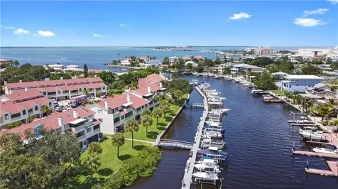 625 Drake Lane N Dunedin FL 34698