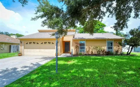 907 Plum Tree Lane Sarasota FL 34243