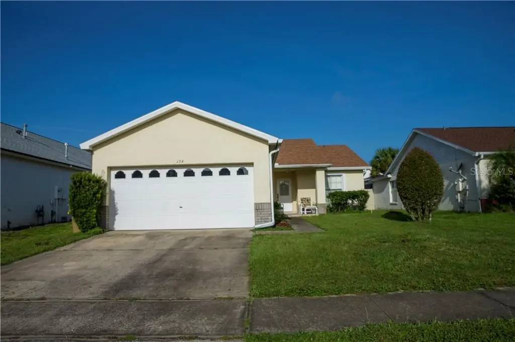 134 Sunny Oak Trail Kissimmee FL 34746
