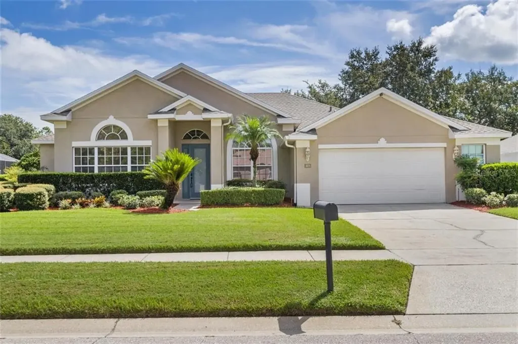 323 Blue Stone Circle Winter Garden FL 34787