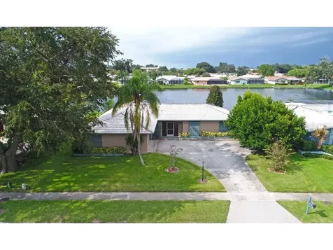 13833 Pinecrest Drive Largo FL 33774