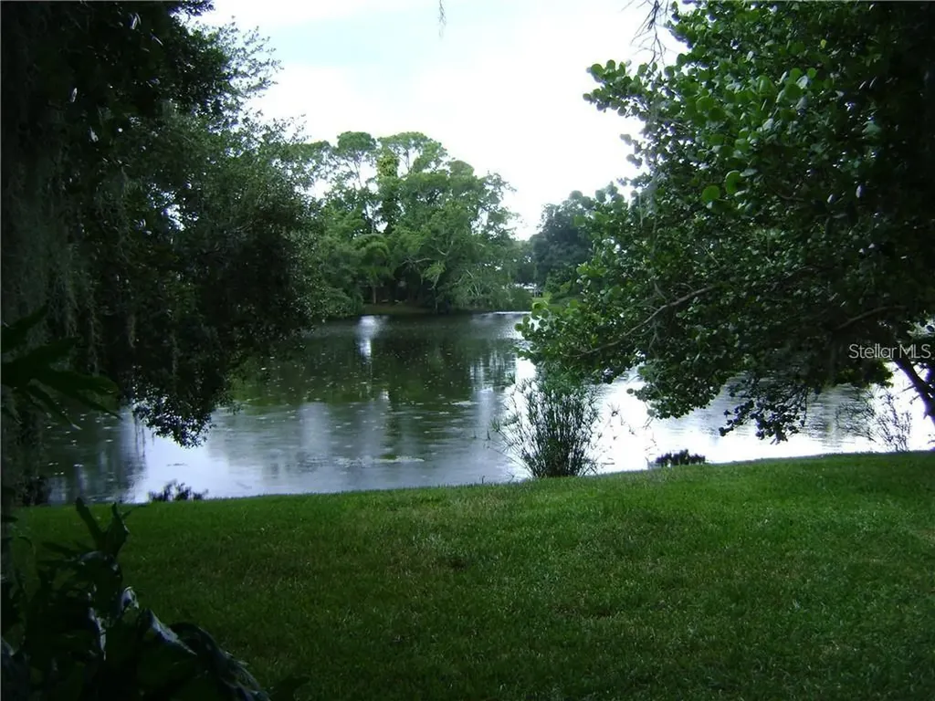 1630 N Lake Shore Drive Sarasota FL 34231