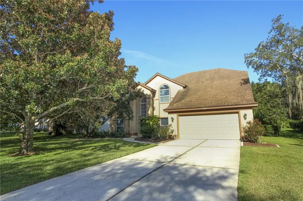 706 S Lake Claire Circle Oviedo FL 32765