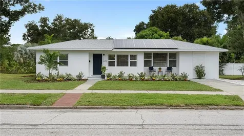 6671 Poinsettia Avenue S St Petersburg FL 33707