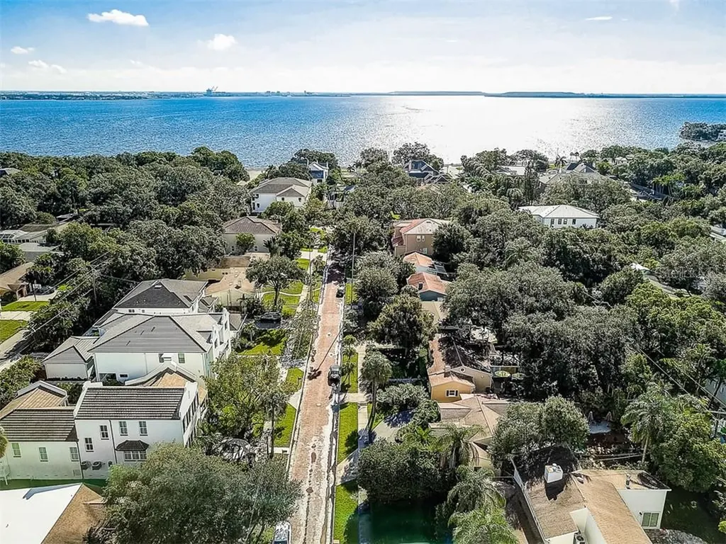 2914 W Alline Avenue Tampa FL 33611