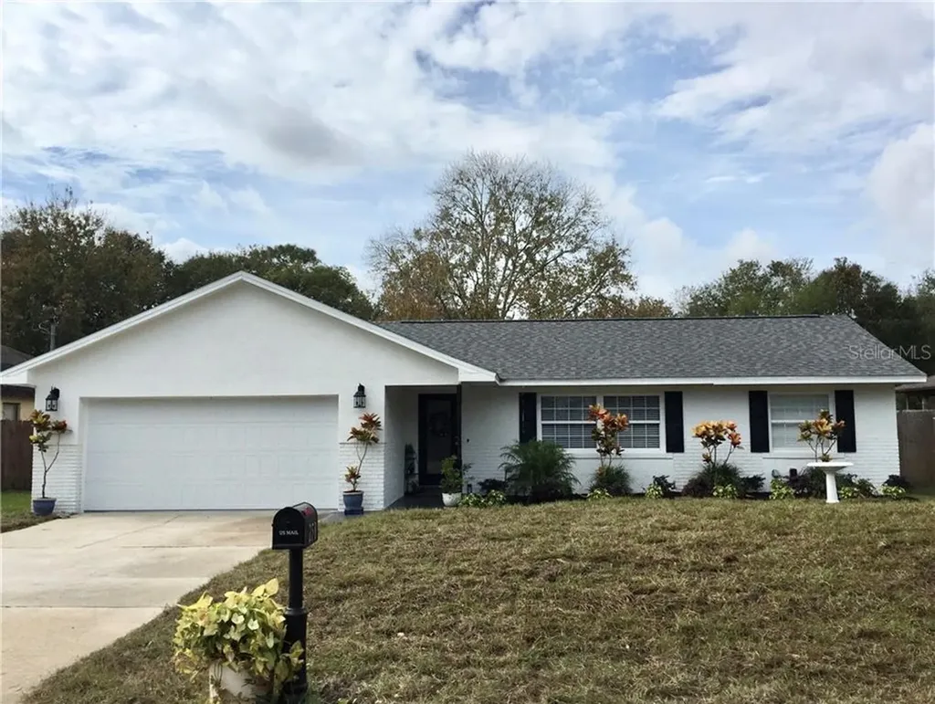 258 Clara Vista Street Debary FL 32713