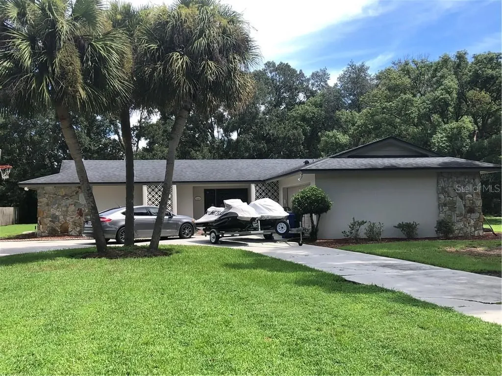 541 Howard Avenue Lakeland FL 33815