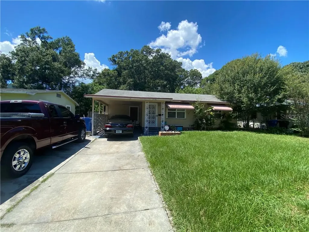 2431 Irondale Street S St Petersburg FL 33705