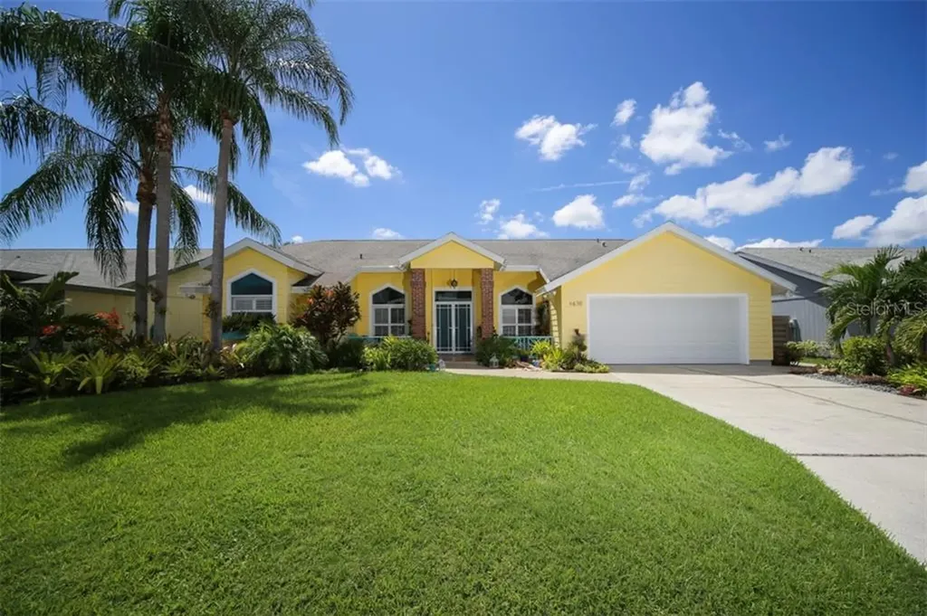 4638 Classique Drive Sarasota FL 34243