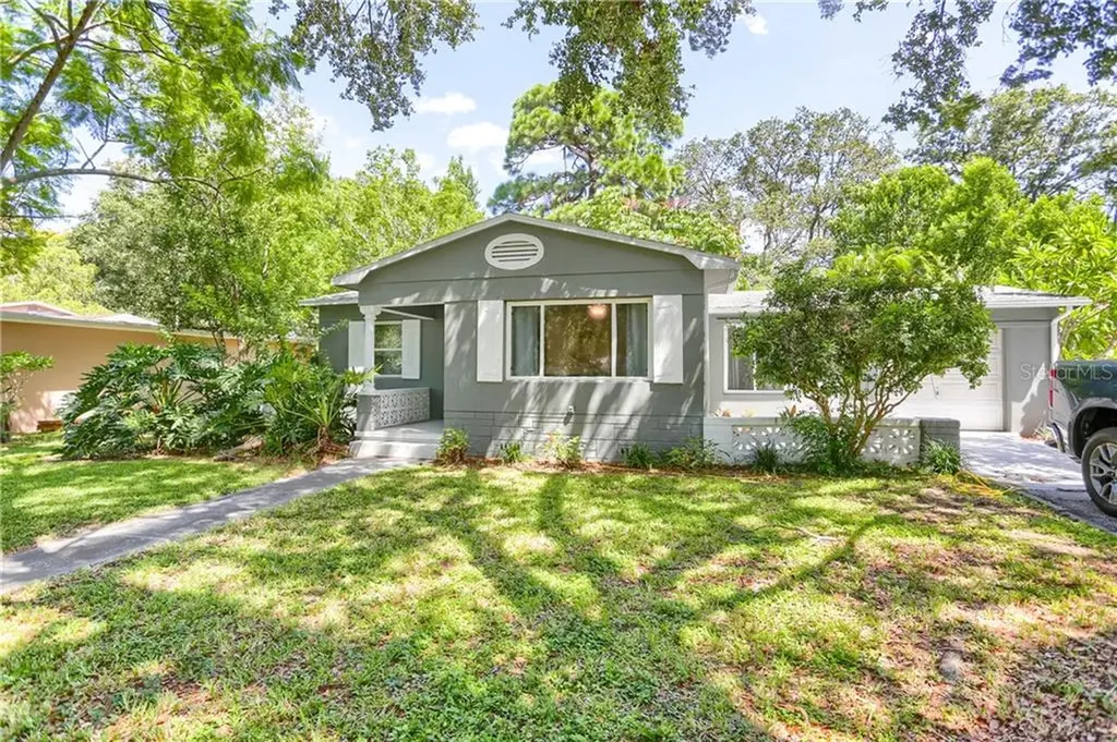5027 8th Avenue N St Petersburg FL 33710