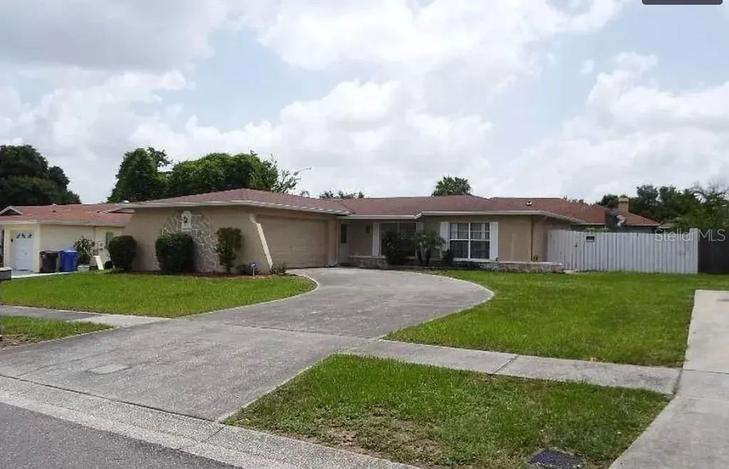 531 Falkirk Avenue Valrico FL 33594