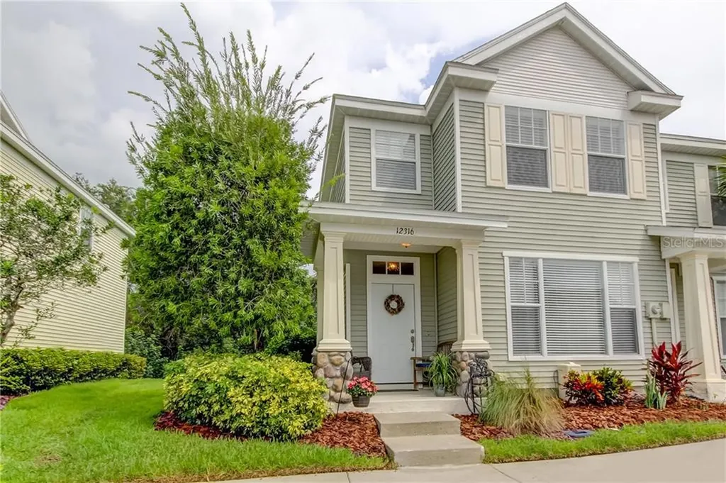 12316 Country White Circle Tampa FL 33635