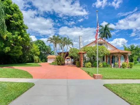 7531 Westmoreland Drive Sarasota FL 34243