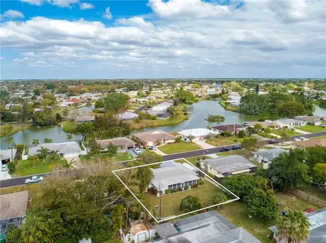 2210 Sandlewood Drive Venice FL 34293