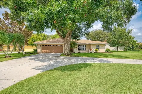 2217 Lakewood Circle Nokomis FL 34275