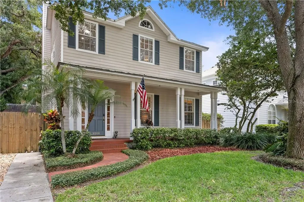 5208 S Jules Verne Court Tampa FL 33611