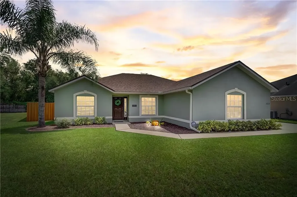 332 Paradise Woods Court Davenport FL 33896