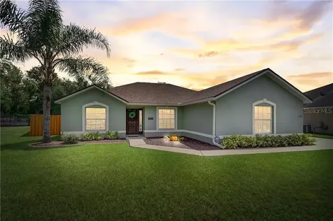332 Paradise Woods Court Davenport FL 33896