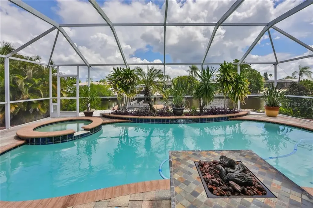 6515 Santiago Court Apollo Beach FL 33572