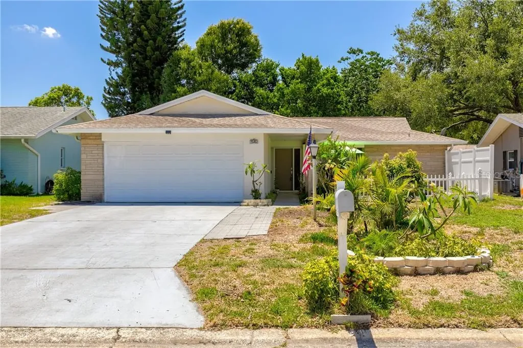 2545 Bramblewood Drive W Clearwater FL 33763
