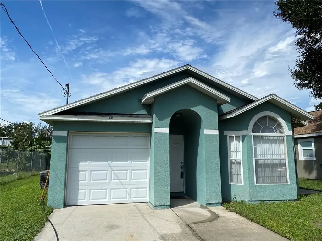 209 Cypress Street Orlando FL 32824