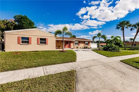 6515 Colonial Drive Sarasota FL 34231