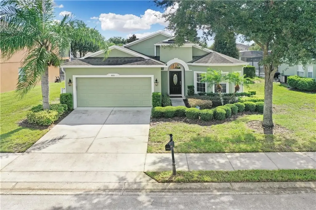 860 Sussex Drive Davenport FL 33896