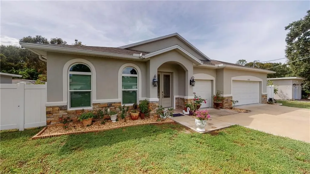 4323 S Thatcher Avenue Tampa FL 33611
