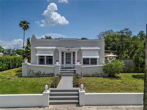 37 Highland Avenue Dunedin FL 34698