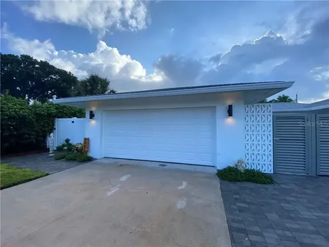 3990 38th Way S St Petersburg FL 33711