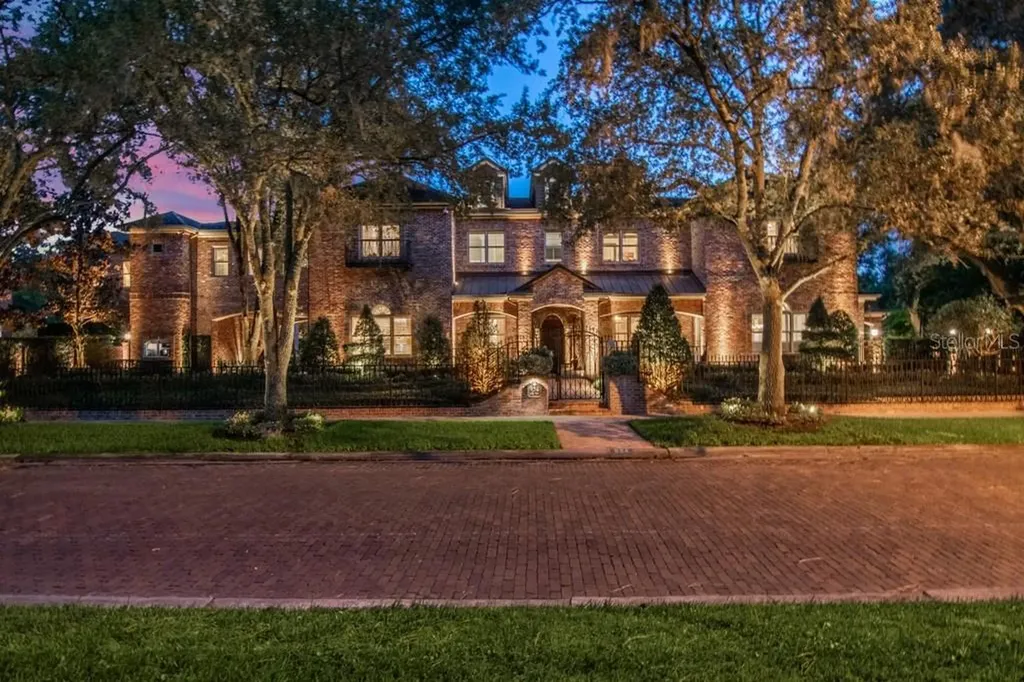 934 S Golf View Street Tampa FL 33629
