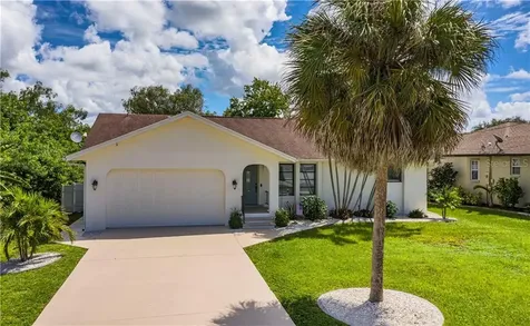 3318 Wisteria Place Punta Gorda FL 33950