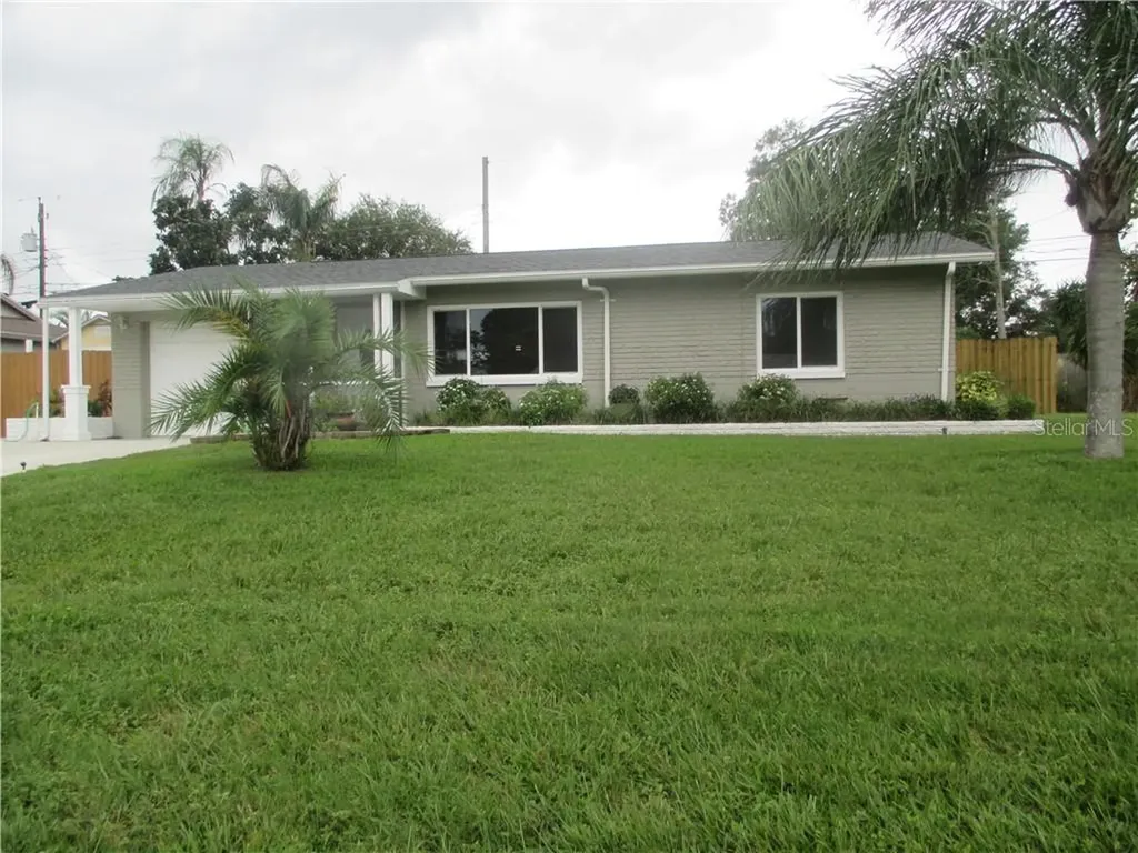 13532 Ridgeland Drive Seminole FL 33776