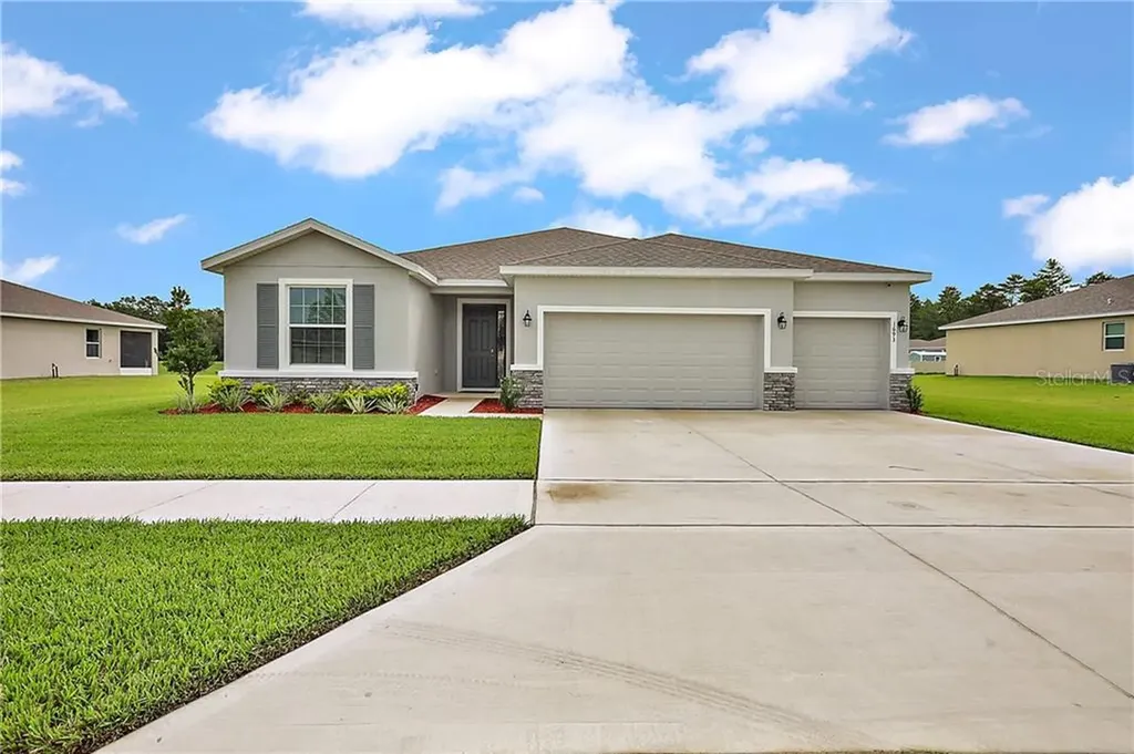 1693 NE 51st Court Ocala FL 34470
